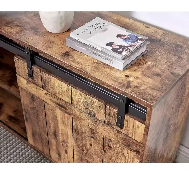 47.25 Bureau en L, Poste de travail avec crédence à porte coulissante de style grange, Bureau réversible pour bureau à domicile, Poste de travail flottant avec dos fini