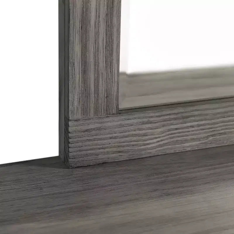 Ensemble de chambre à coucher King Panel gris - : Comprend commode, chiffonnier et table de chevet